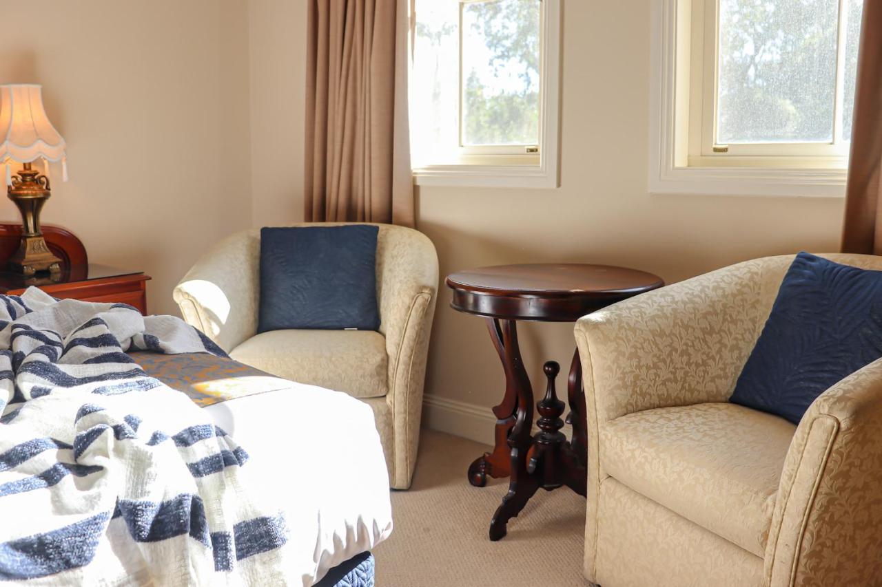 Plumes Boutique Bed & Breakfast Tamworth Bagian luar foto