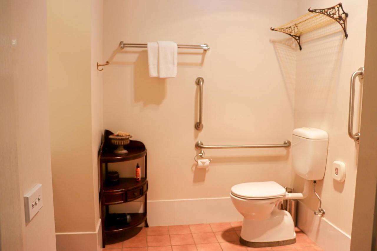 Plumes Boutique Bed & Breakfast Tamworth Bagian luar foto
