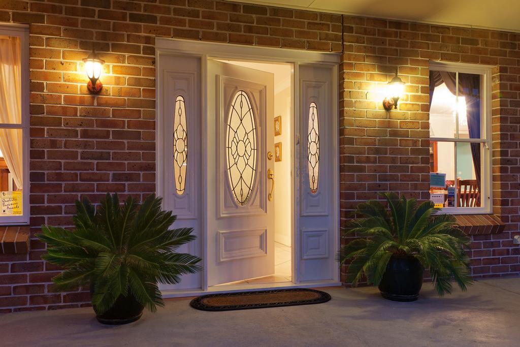Plumes Boutique Bed & Breakfast Tamworth Bagian luar foto