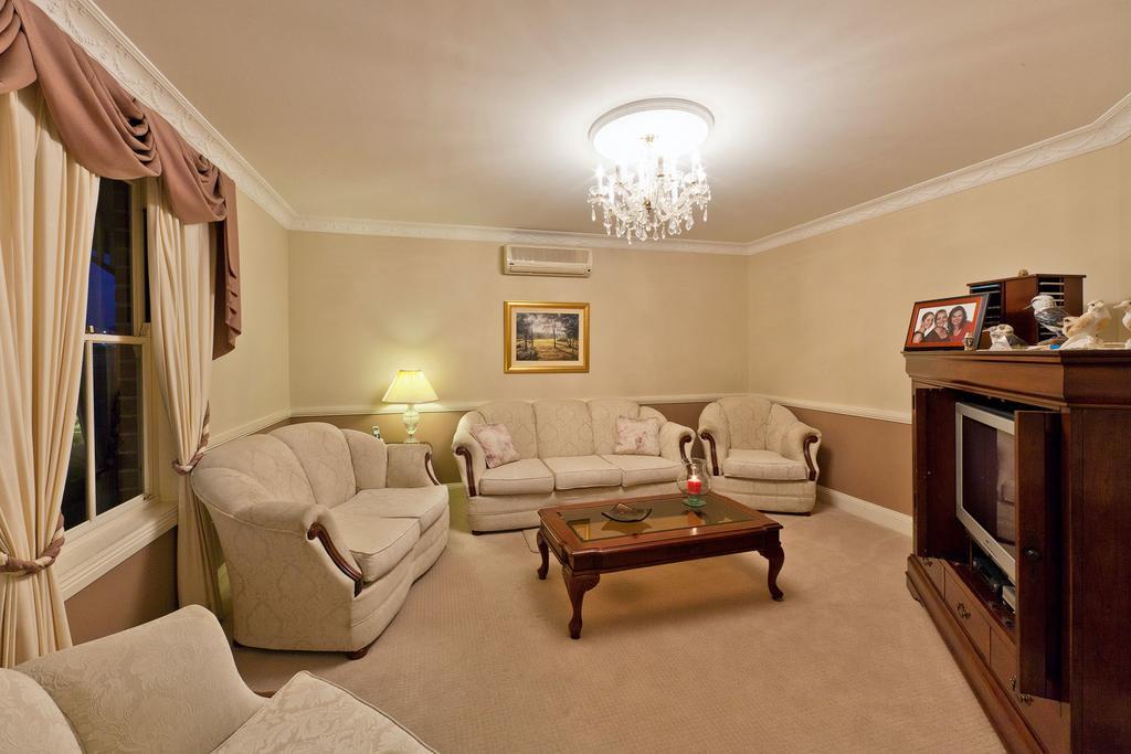 Plumes Boutique Bed & Breakfast Tamworth Bagian luar foto