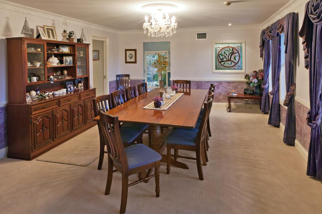 Plumes Boutique Bed & Breakfast Tamworth Bagian luar foto